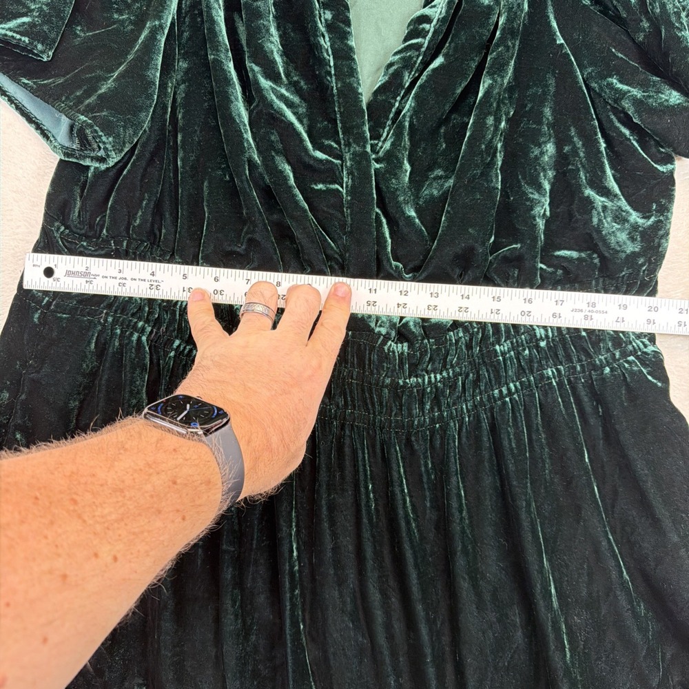 Anthropologie Women's 2X Green Velvet Mini Dress Smocked Waist Holiday Party - Picture 5 of 9